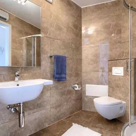 Bobos Place With Jacuzzi And Sauna 46d Villa Umag