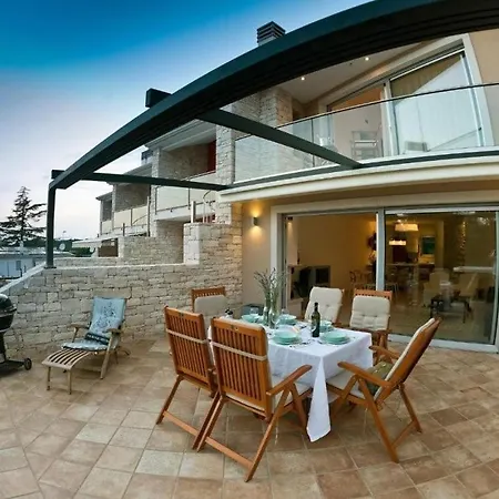 Villa Bobos Place With Jacuzzi And Sauna 46d *