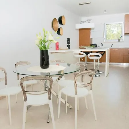 Bobos Place With Jacuzzi And Sauna 46d Умаг