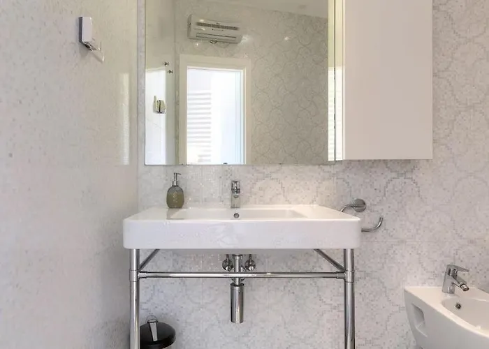 Bobos Place With Jacuzzi And Sauna 46d Villa Umag