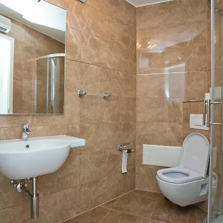 Bobos Place With Jacuzzi And Sauna 46d Umag